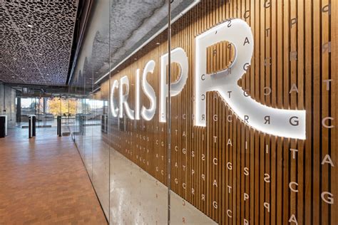 CRISPR Therapeutics AG (NASDAQ:CRSP) Surpasses Ear... | FMP