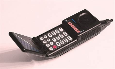 First Cellular Mobile Phone 的图像结果