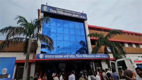 जिला अस्पताल के डॉक्टरों ने बच्चे को गर्भ में मृत बताया, प्राइवेट ...