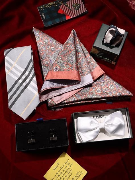 Tossido’s Classic Grey & Paisley Men’s Gift Box