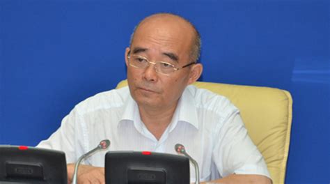 新疆生产建设兵团原副司令员、政法委书记杨福林，被查_腾讯新闻