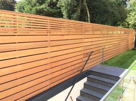 Horizontal Slat Trellis