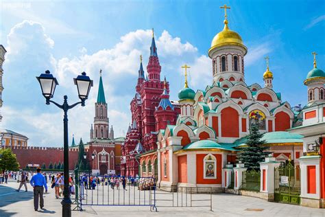 俄罗斯莫斯科红场，号称世界最美城市广场，建筑和美女都是风景_历史