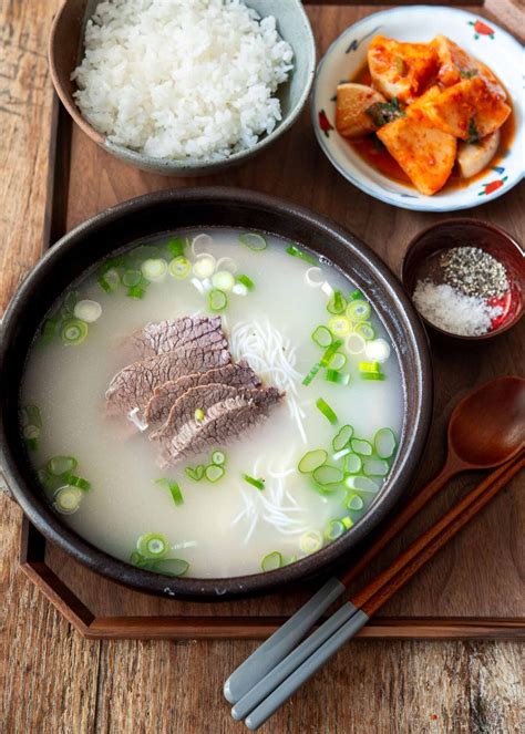 Easy Seolleongtang (Ox Bone Soup) - Beyond Kimchee