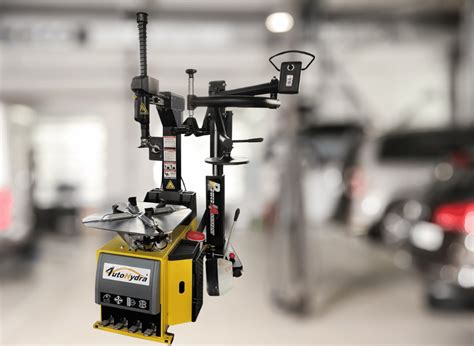 Effortless Wheel Maintenance With a Tire Changer Machine
