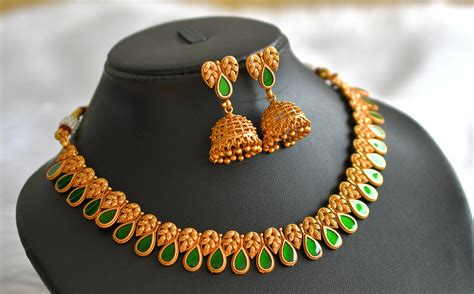 Matte finish green thilak shape necklace set dj-43295 – dreamjwell
