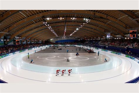 Winter Sports Skateboard 的图像结果