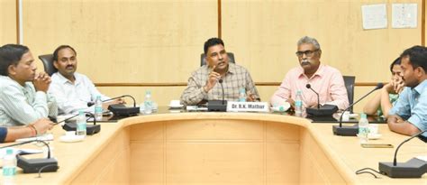 Home | ICAR-Indian Institute Of Oilseeds Research