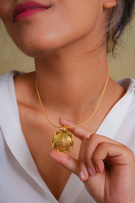 Sri Yantra Gold Plated Pendant – Totapari