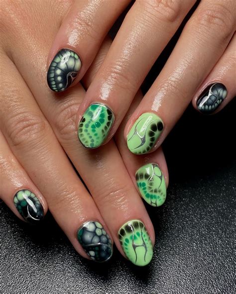 23+ Stunning Blooming Gel Nail Ideas For 2025 - DrExplains