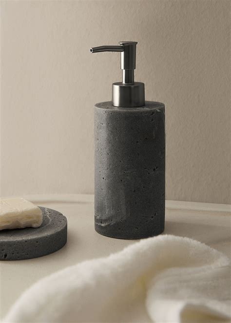 Travertine-effect resin soap dispenser - Home | MANGO Netherlands