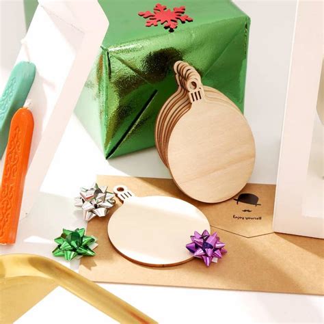 Christmas Ornaments And Festive Home Decor