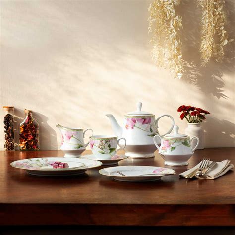 Luxury Poppy Place - Noritake India