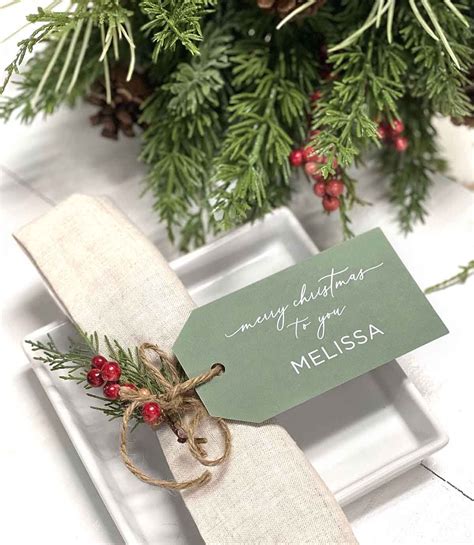 Table Top Christmas Decor (Holiday Tablecloths and Runners) | Christmas ...