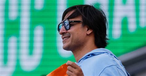 Ind vs NZ फाइनल मैच में टीम इंडिया को सपोर्ट करने पहुंचे ये सितारे