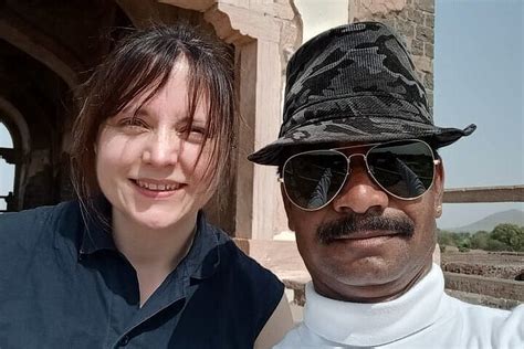 2024 Indore to Mandu and Maheshwar: A Heritage Day Tour