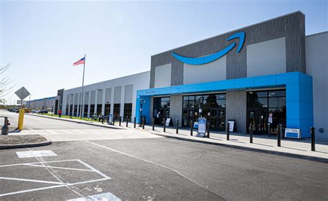 New Amazon fulfillment center has opened in York County ...