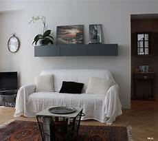 etagere shabby chic le shabby chic contemporain d un appartement parisien etagere shabby chic le shabby chic contemporain d un appartement parisien