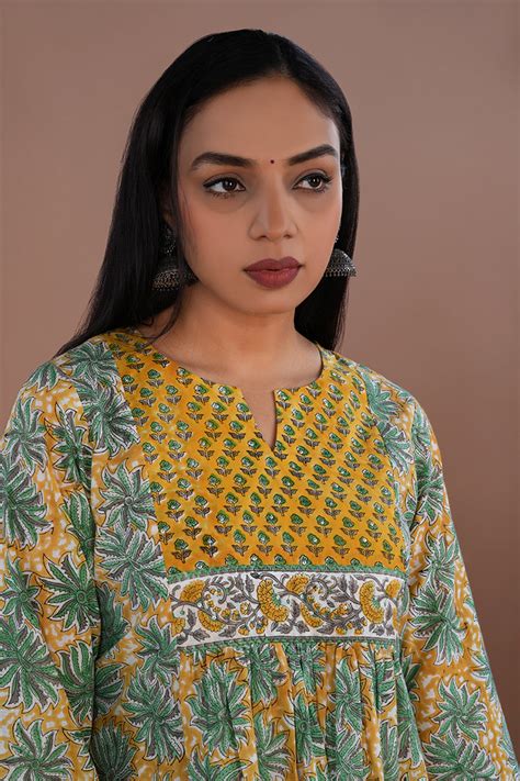 Yellow green Sanganeri hand block printed cotton kurta and pants set ...