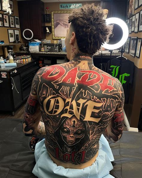 Le nouveau tatouage de LaMelo Ball est flippant