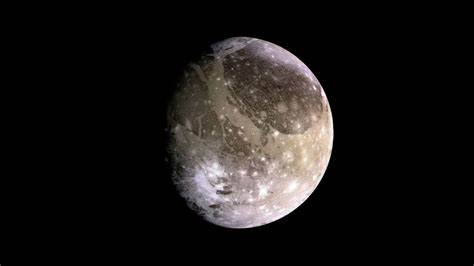 Ganymède, la lune de Jupiter, serait quasiment couverte d'un immense ...