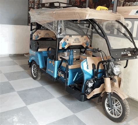 Mayuri Super Plus E Riksha | Battery Wali Auto