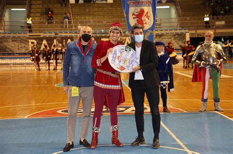 «Rullate, emozioni e magia». Intervista a Luca Linguerri - Rione Rosso ...