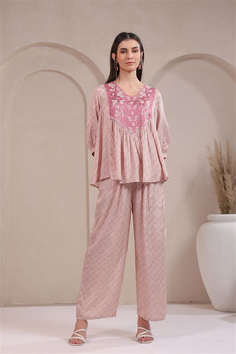 Women's Pink Embroidered Viscose Santoon Co-Ord Set – Nyaro