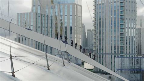 Climb the O2 Arena 的图像结果