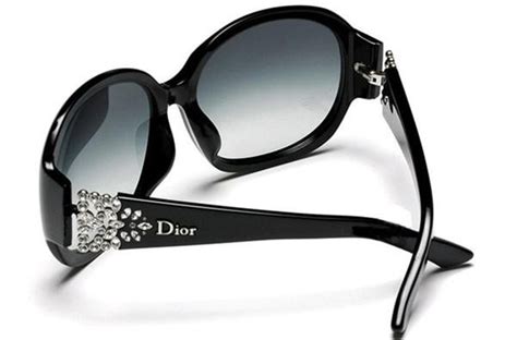 世界顶级奢侈品牌十大顶级眼镜_巴拉排行榜