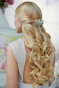 How To Style Your Hair For Prom by 30 Beautiful Prom Hairstyles Ideas The Wow Style How To Style Your Hair For Prom