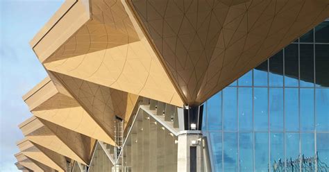 High Tech Building 的图像结果