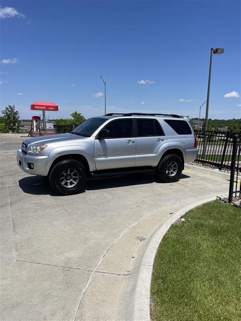 She cleans up nicely 🙂 : r/4thGen4Runner