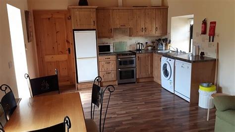 RATHGILLEN FARM (Nobber) - Farmhouse Reviews, Photos, Rate Comparison ...