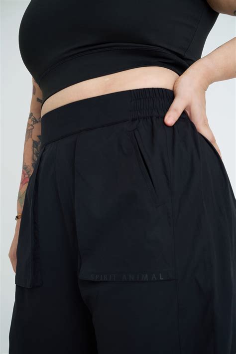 Trekkie Parachute Pants: Black – Spirit Animal