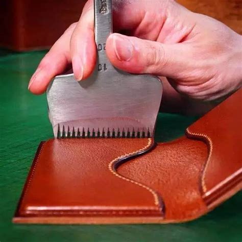 【手工皮具】皮手套的制作过程。 从一张皮到成品的完整过程。_哔哩哔哩_bilibili