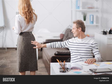 Inappropriate Work Behavior 的图像结果