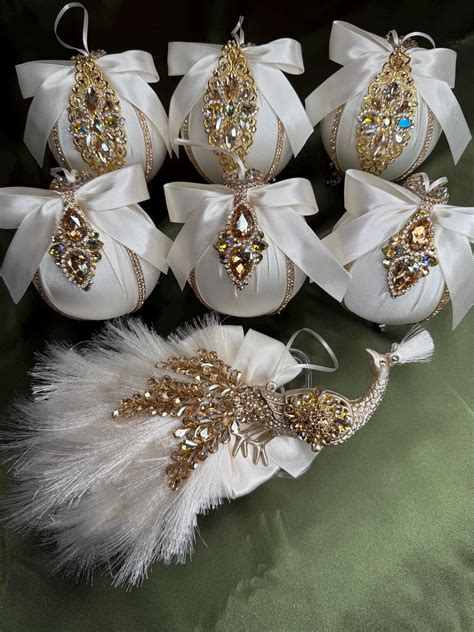 Luxury Christmas Ornament Set White and Gold Holiday Decor Elegant ...
