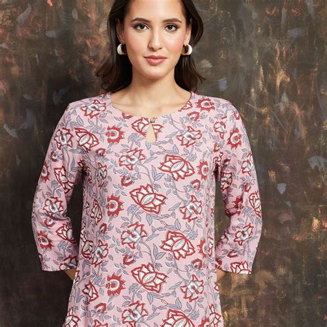 Aarvi Pink Floral Viscose Kurti – LABEL ARHAM