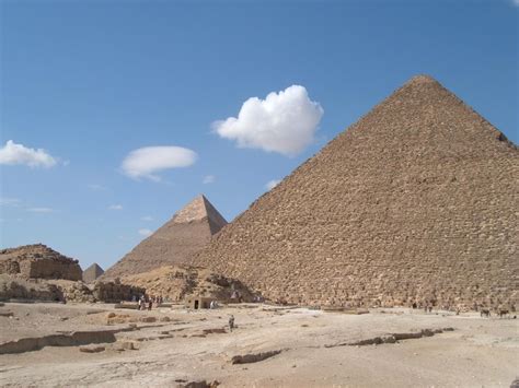 Great Pyramid 的图像结果