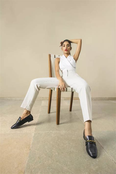 Put your best fashion foot forward with Hidesign shoes - Times of India