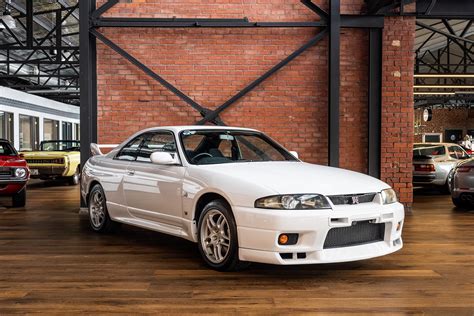 1998 Nissan Skyline R33 GT-R Coupe - Richmonds