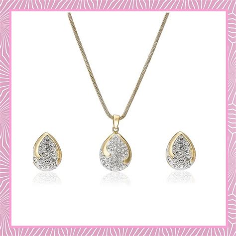 Gold plated dazzling Pendant Set with austrian crystals – Estele
