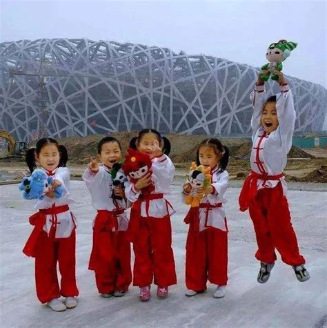 中国首例五胞胎曾被选为北京奥运会的“福娃”，如今怎样了？_澎湃号·湃客_澎湃新闻-The Paper