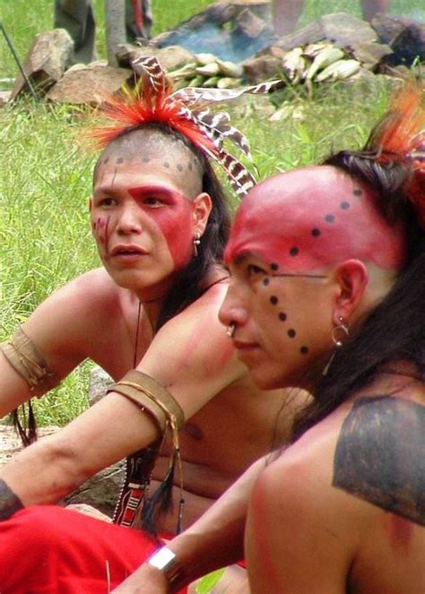 Unveiling the Allure of Amerindian Textures: Threads of History and Style
