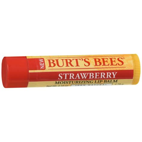 Burt's bees natural moisturizing lip balm, strawberry, 0.15 oz 【はこぽす対応商品】