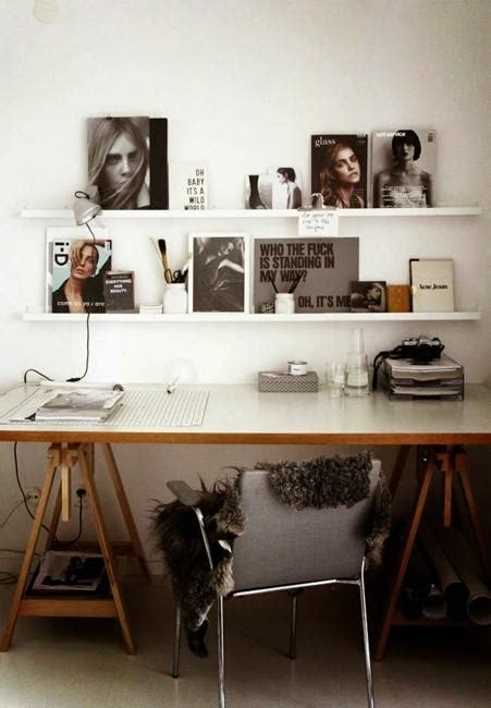 Small Office Space Organization 的图像结果