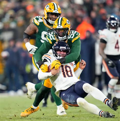 Packers vs. Bears, Week 14 Info: Game time, TV/streaming, odds, & more ...