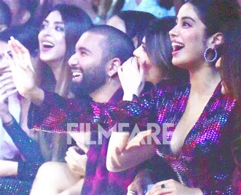 Pictures: Siddhant Chaturvedi, Shanaya Kapoor walk the ramp for Manish ...