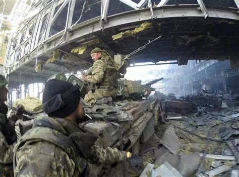 战况惨烈！乌军3000名士兵被杀，成功击退亲俄民兵，占据机场6年_腾讯新闻